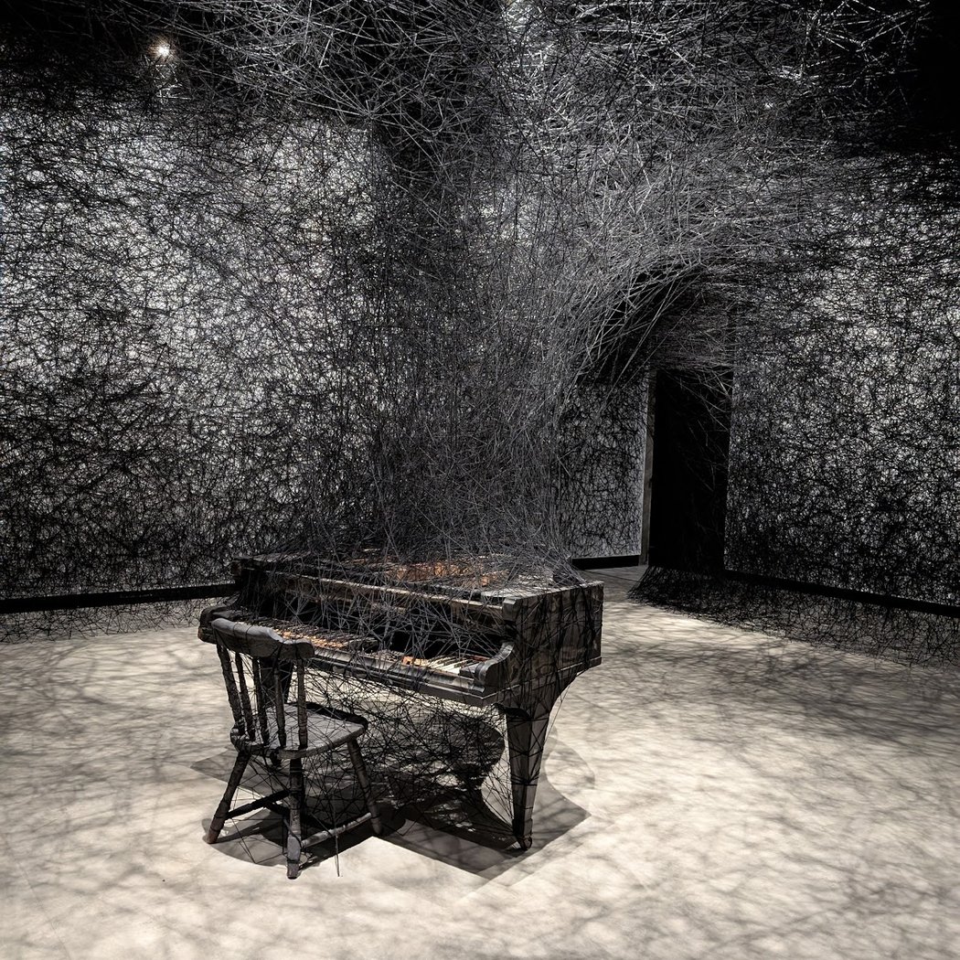 KINETISMUS: 100 Years of Electricity in Art 1