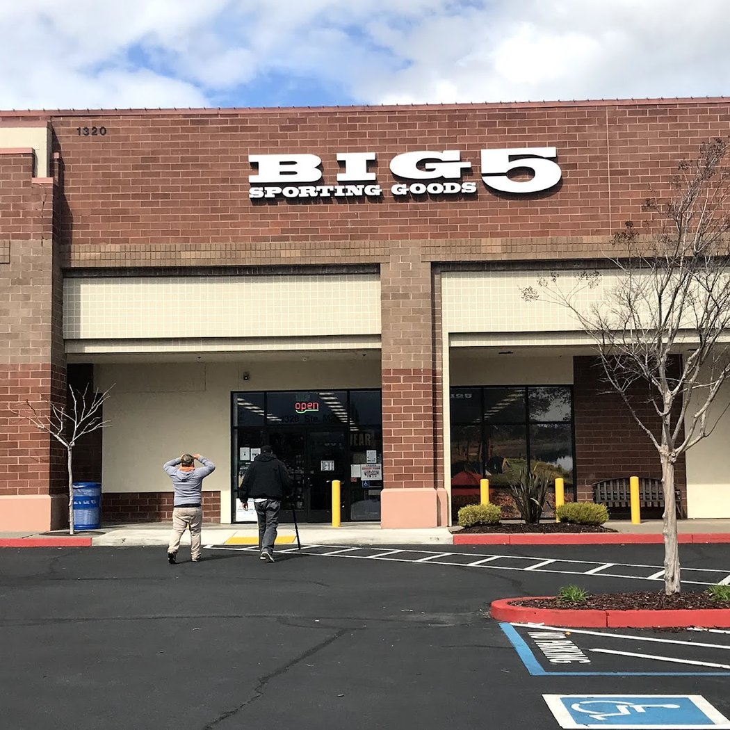 Big 5 Sporting Goods 2