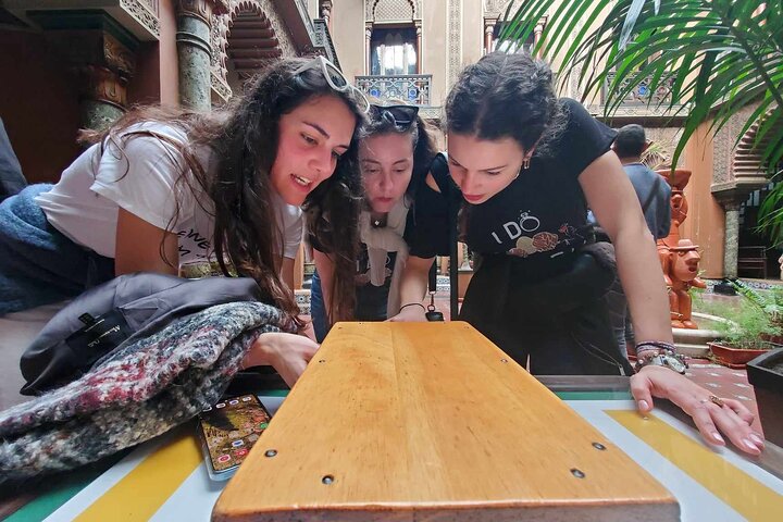 Real Life Scavenger Hunt in Lisbon