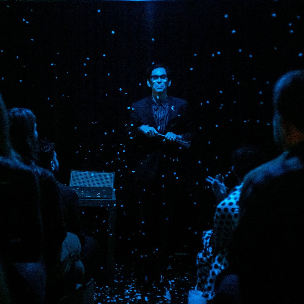 Close Up Magic Shows 2