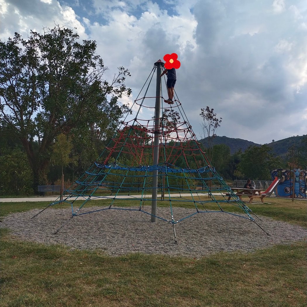 Aire de jeux 1