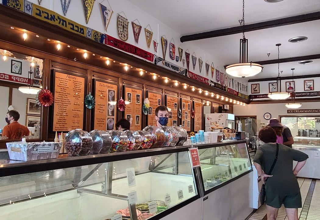 Silbermann's Ice Cream 2