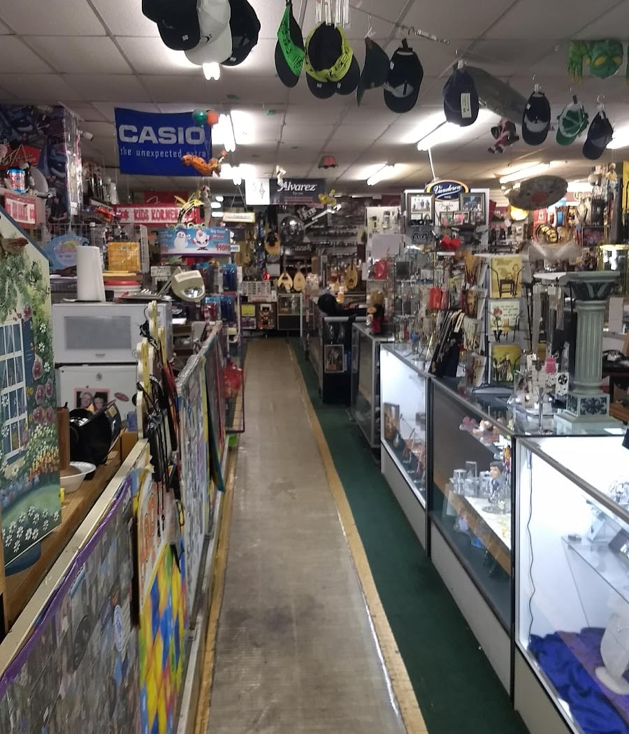 Mo's Fullerton Music Centers 3