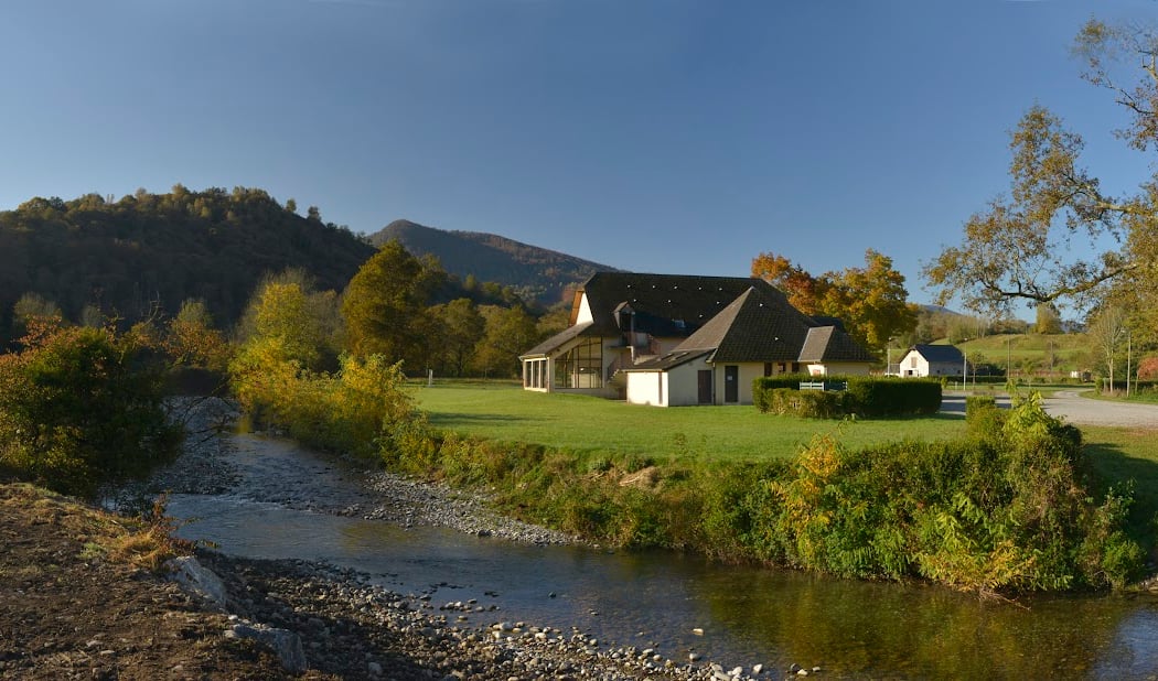 Gîtegroupepyrenees - Gîte Communal d'Issor 1