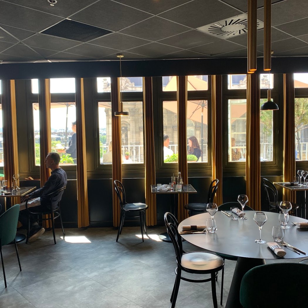 La table cachée par Michel Roth - BHV Marais 5