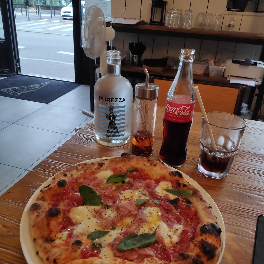NEOpolitan Pizzeria 4