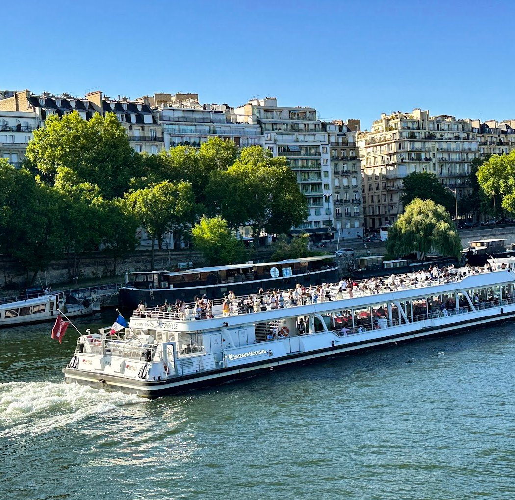 Soirée du 14 juillet à bord des Bateaux-Mouches 3