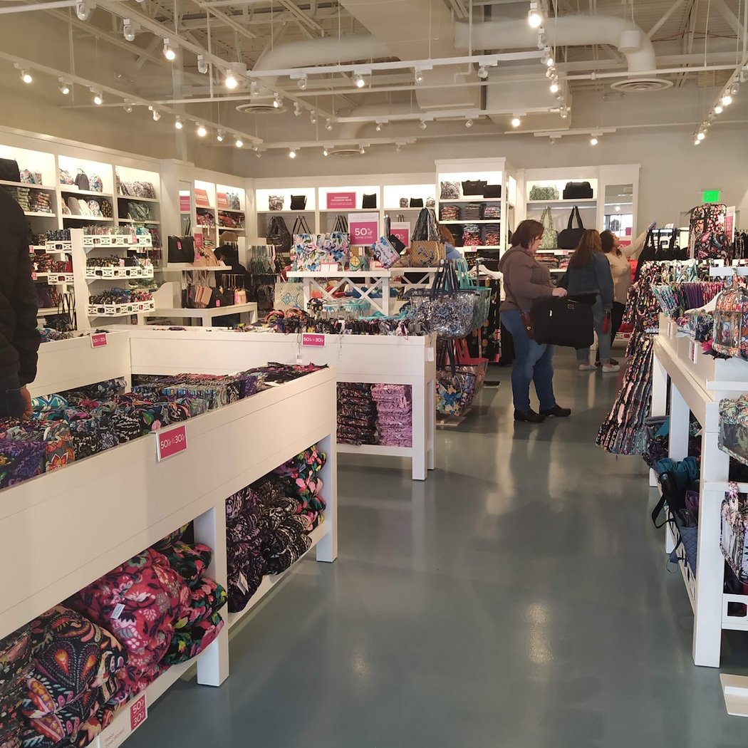 Outlets at Castle Rock 1