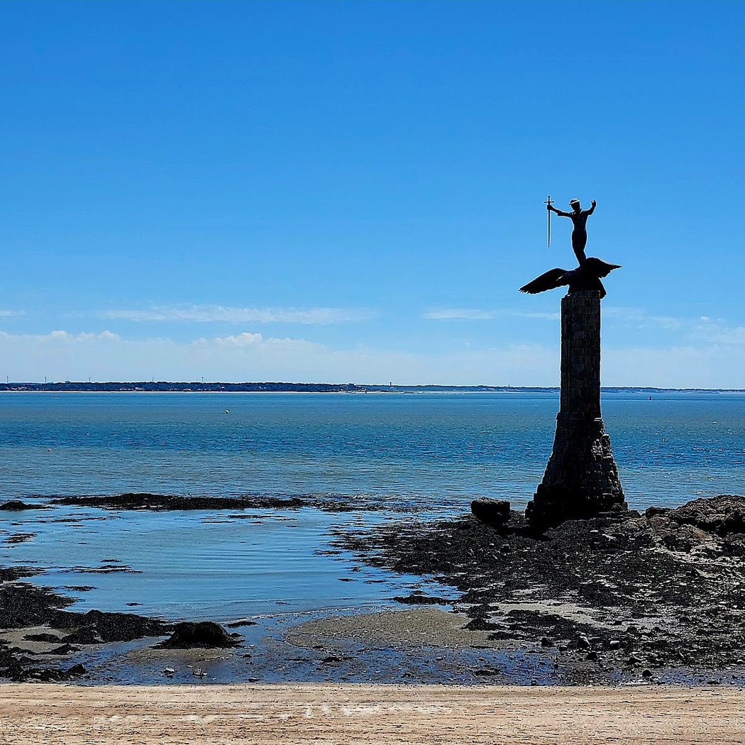 The American monument 2