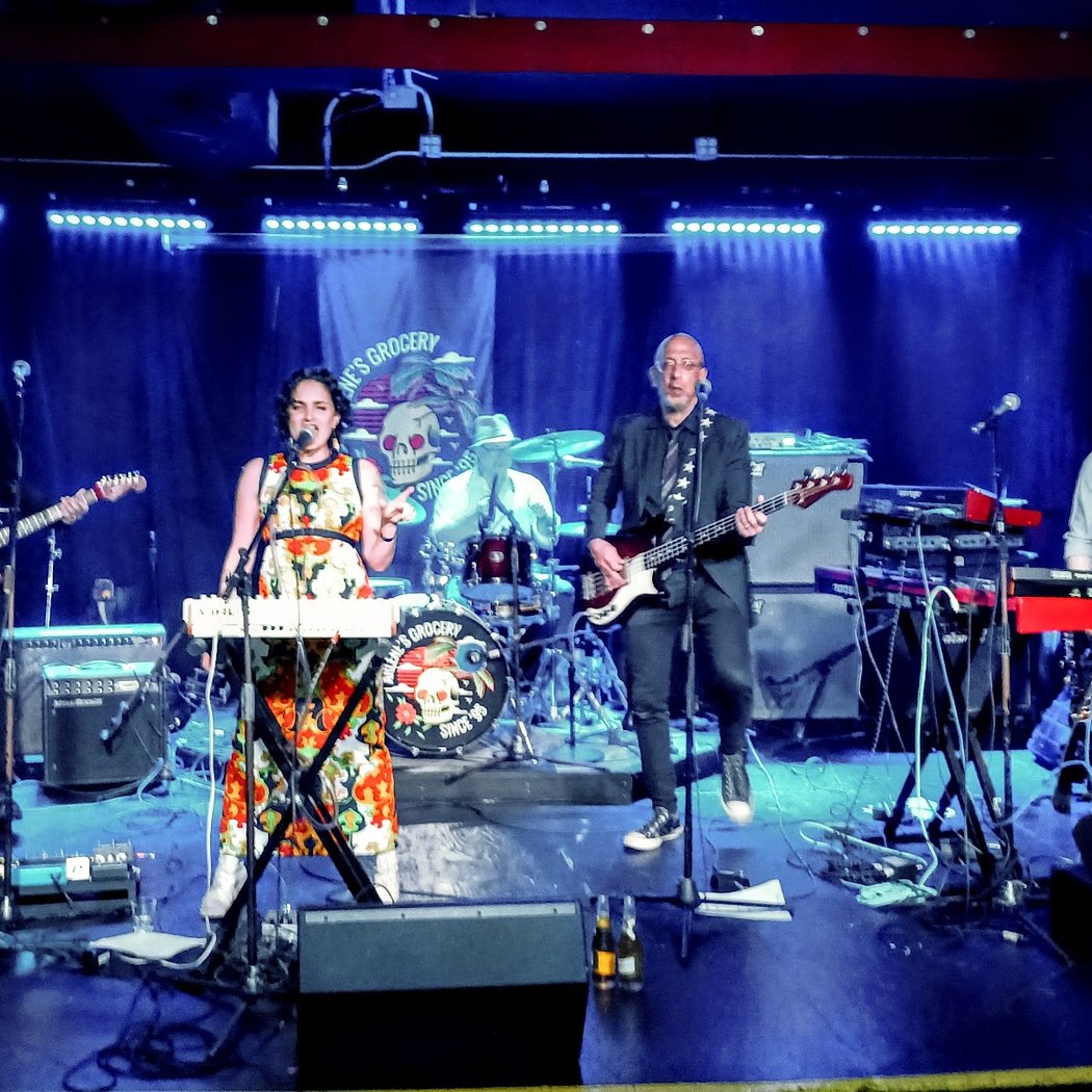 A Tuesday Before Christmas - A Benefit Concert to Fight Hunger 1