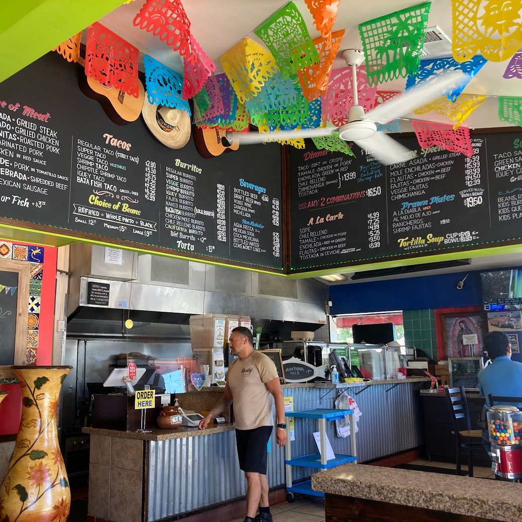 iGuey Taqueria 3