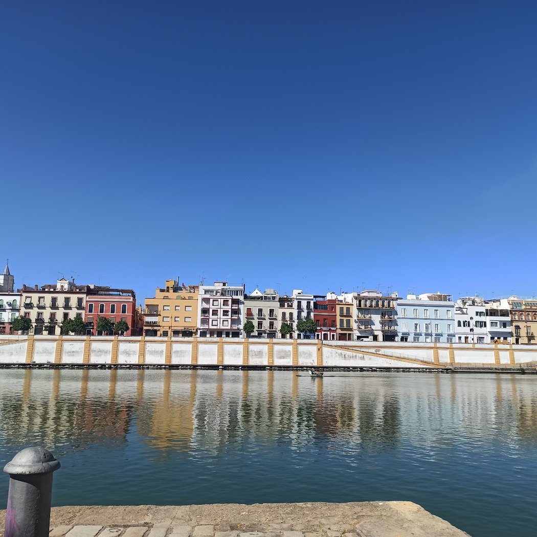 Paseo de Cristóbal Colón 3