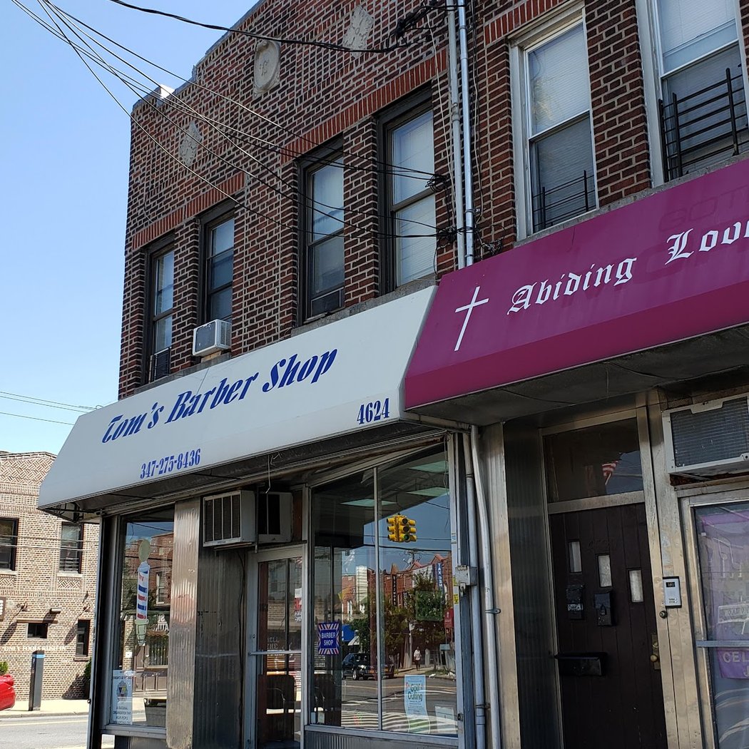 Tom's Barber Shop 3