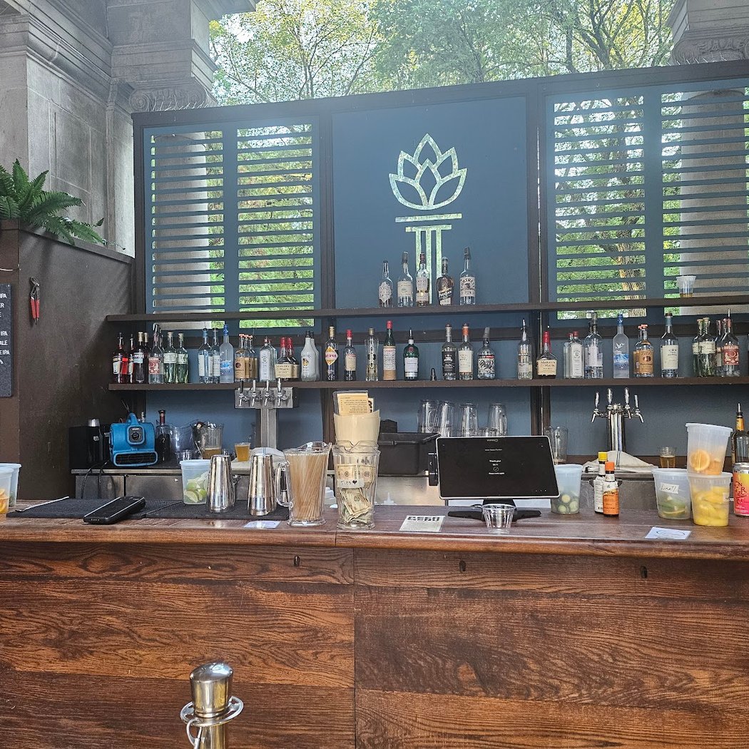 Torch & Crown Brewing Union Square 4