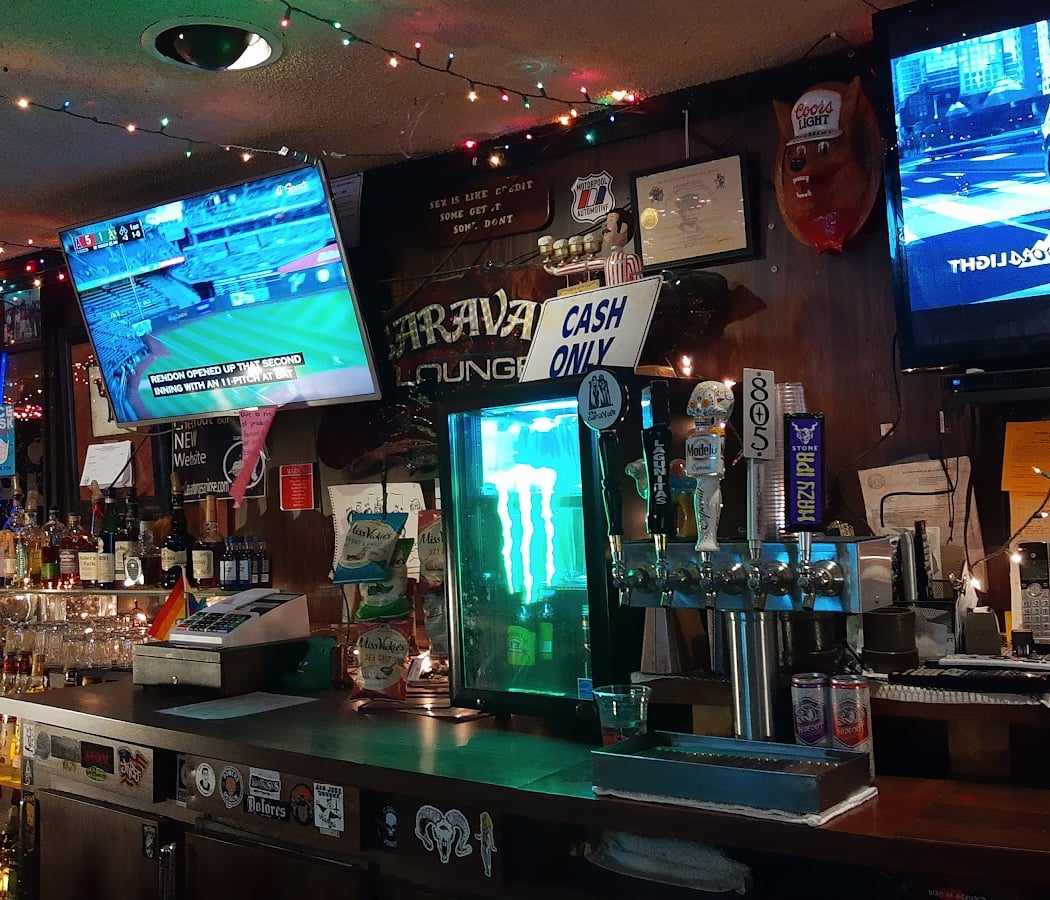 Late-night karaoke, comedy show, live music, or burlesque performance 3