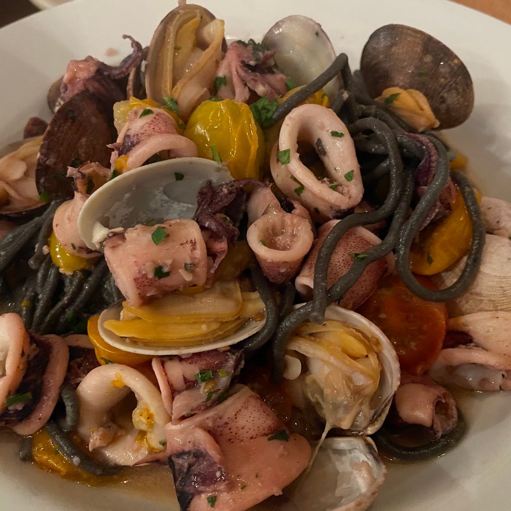 California Fish Market Restaurant 3