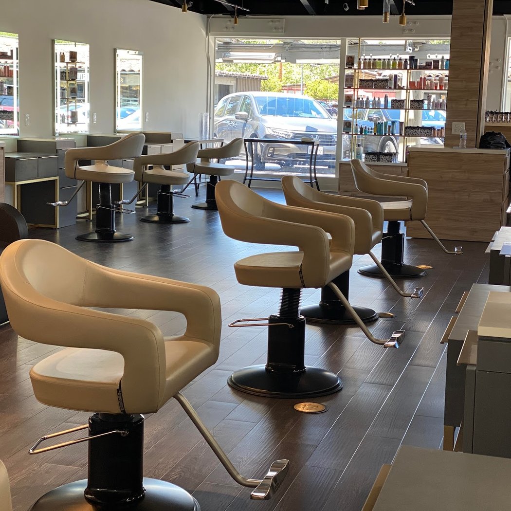 LaBelle Day Spas & Salons 4