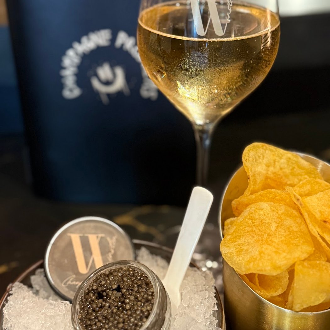 Winston Champagne Bar 1