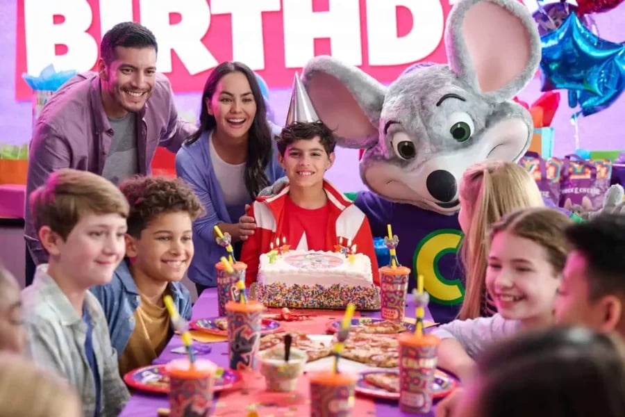Chuck E. Cheese 1
