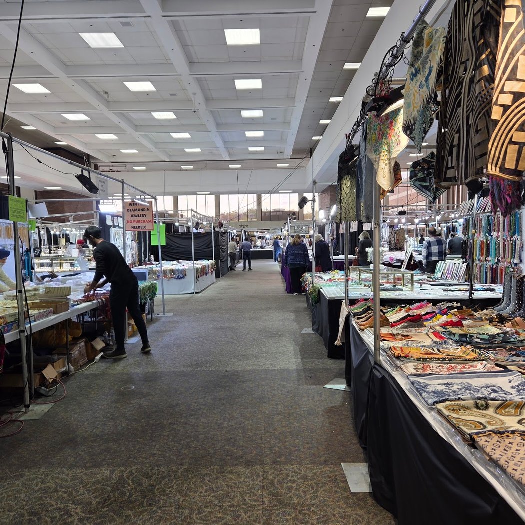 Potters Market 2