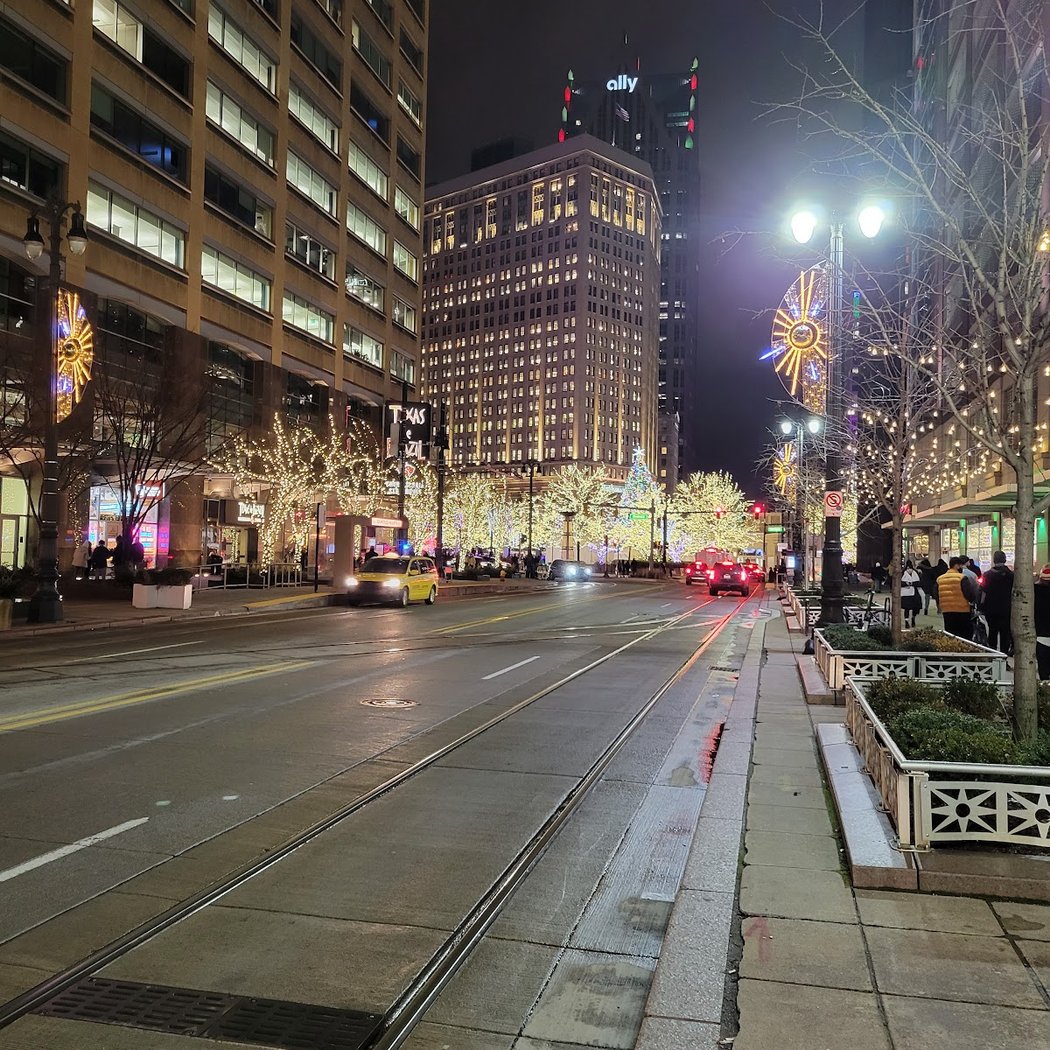 Annual Detroit Tree Lighting Ceremony 3