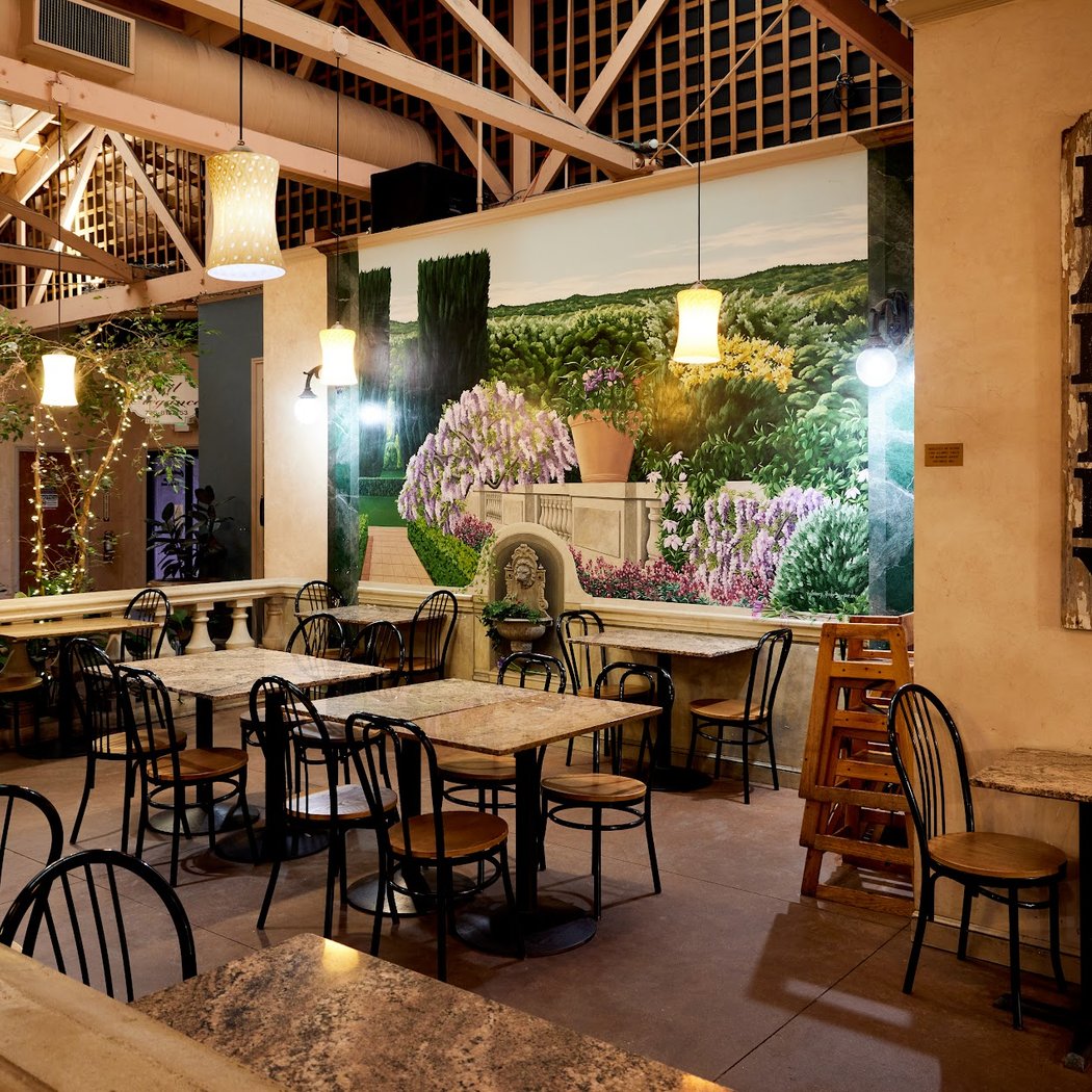 Moonside Bakery & Cafe 2