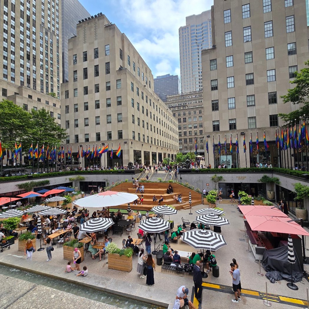 Rockefeller Plaza 3
