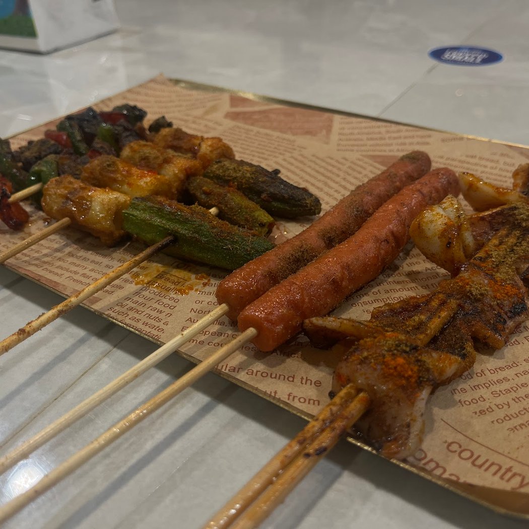 饭冰冰烧烤 The BBQ And Spicy Hotpot House 3