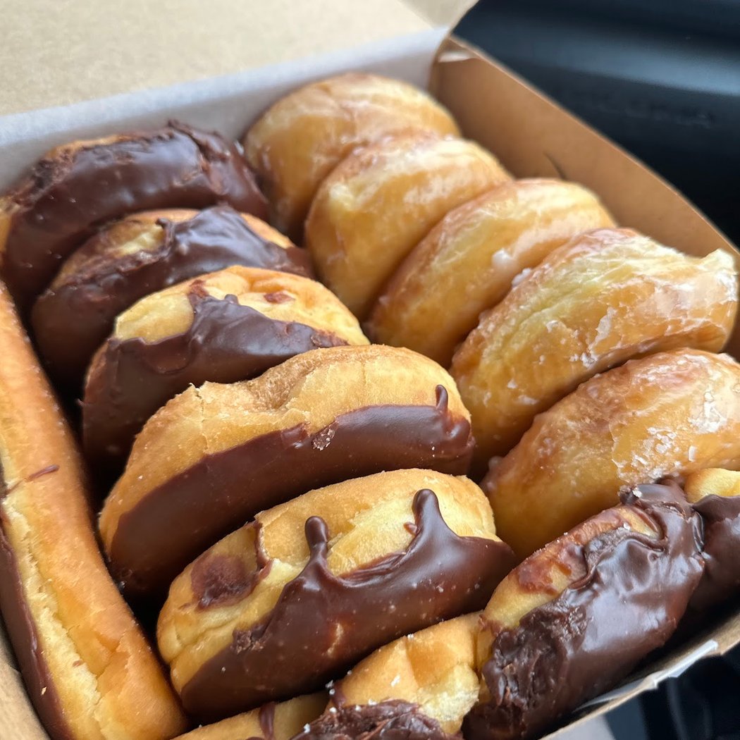 Star Light Donuts/Deli & Ice Cream 1