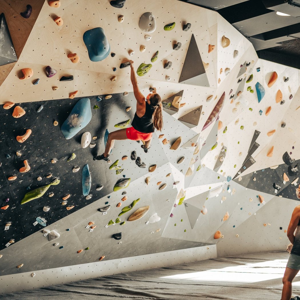 Benchmark Climbing 4