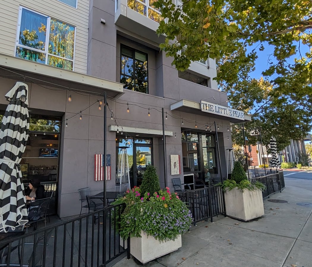 The Little Pear 3
