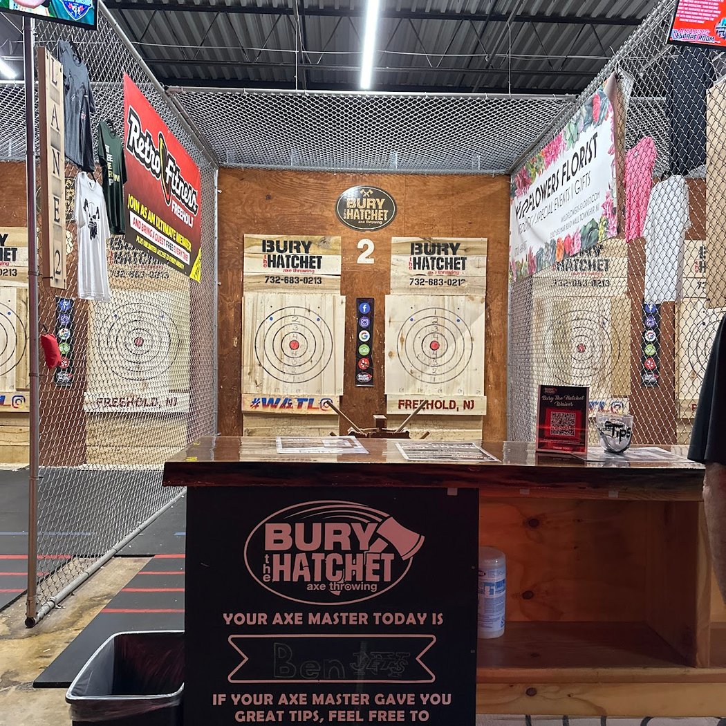 Bury the Hatchet Freehold - Axe Throwing 3