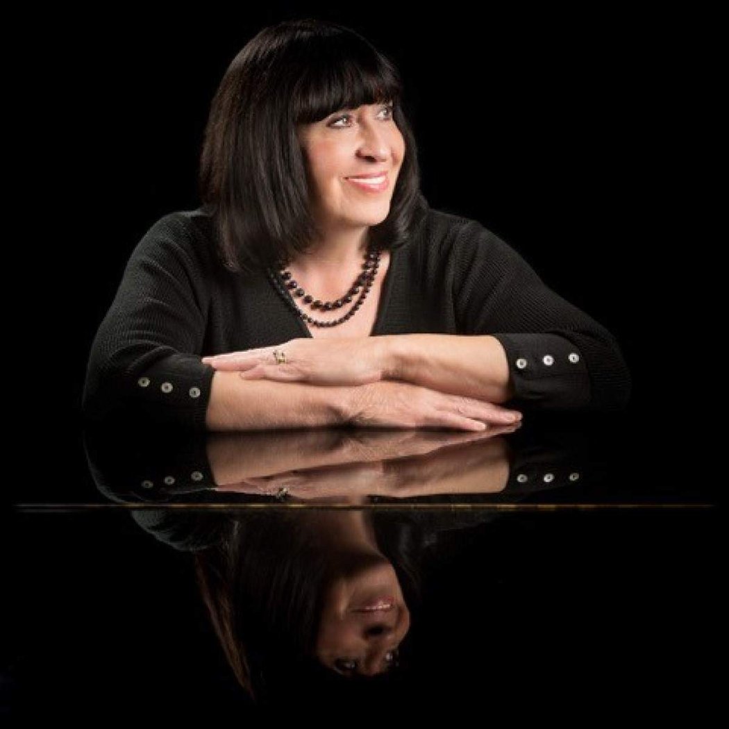 Angela Brownridge, piano 1