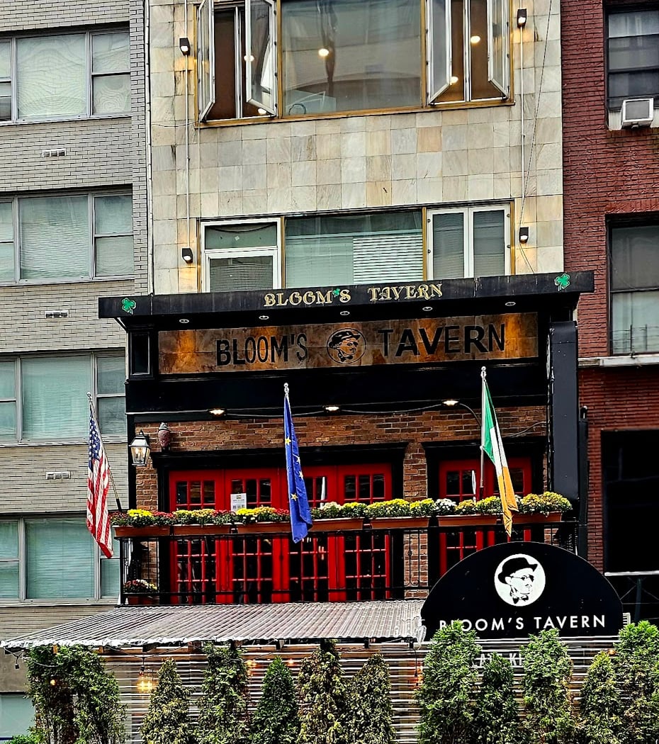 Bloom's Tavern 3