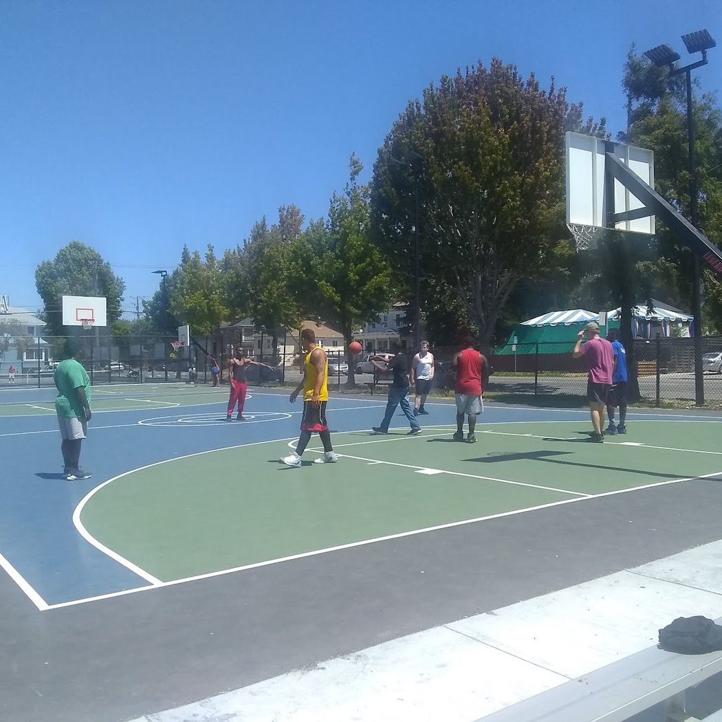 Grove Park Tennis Courts 3