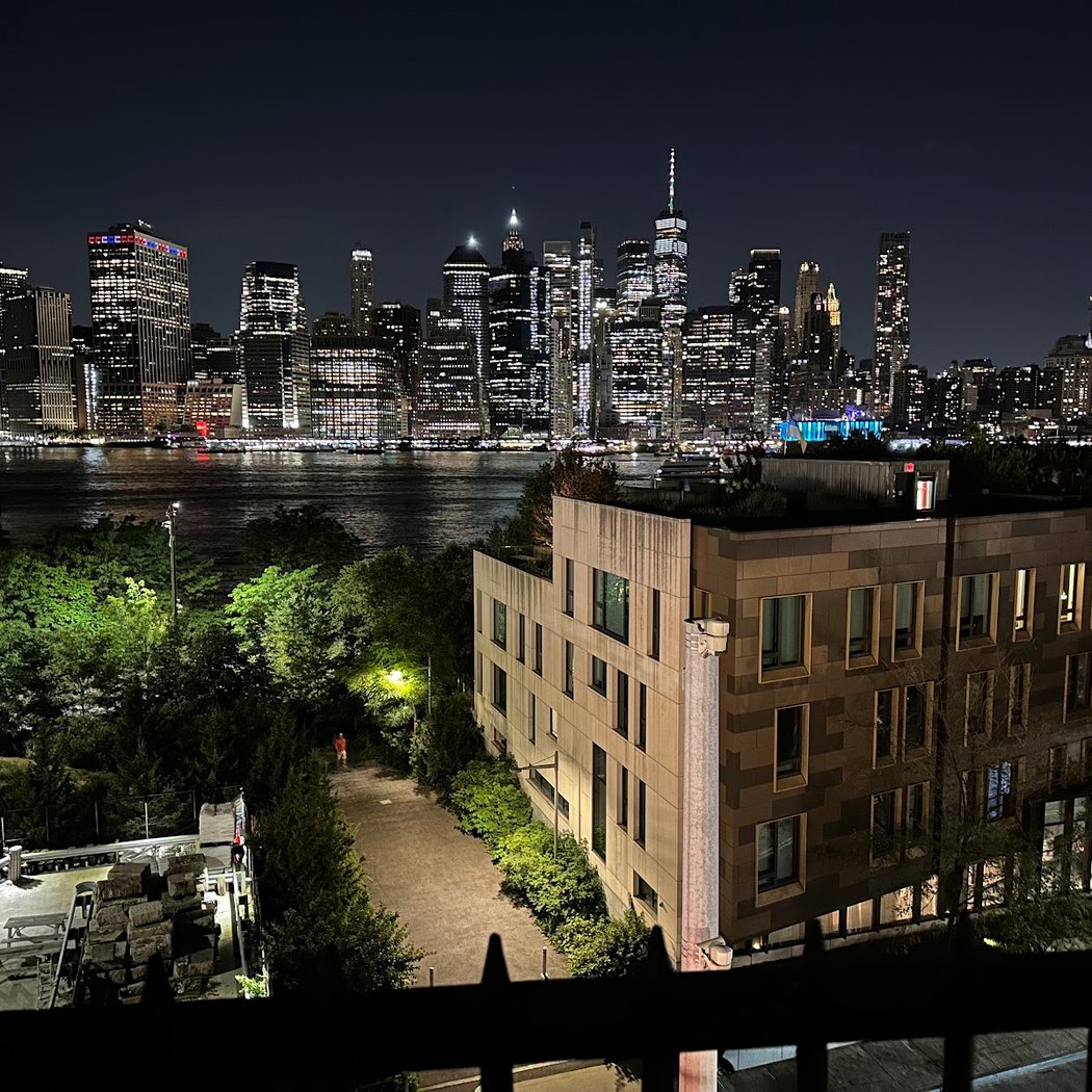 Entranceway to the Brooklyn Heights Promenade 1