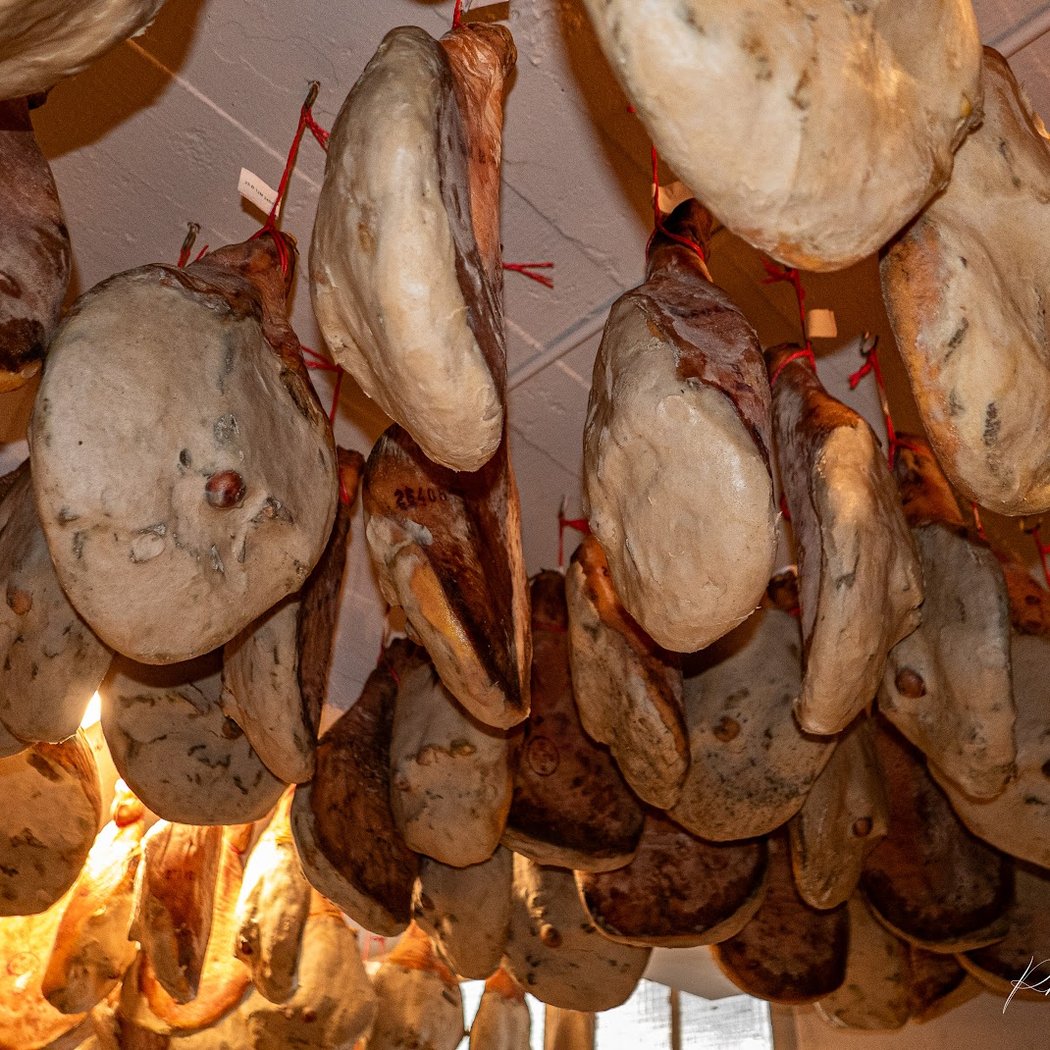 Pierre IBAIALDE - Artisan du jambon à Bayonne 1