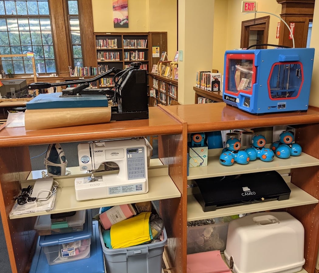 Rochambeau Library 1