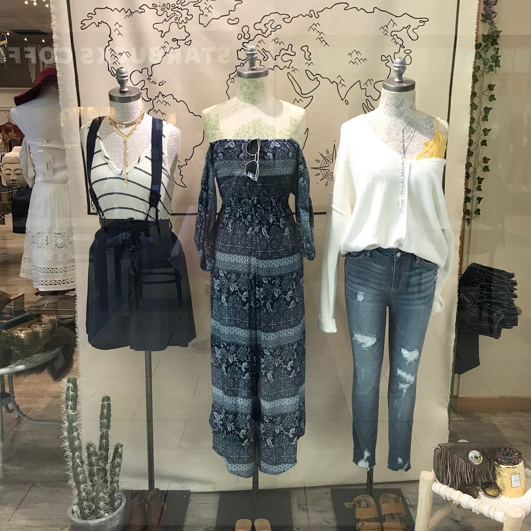 Ooh La Luxe Clothing Boutique 1