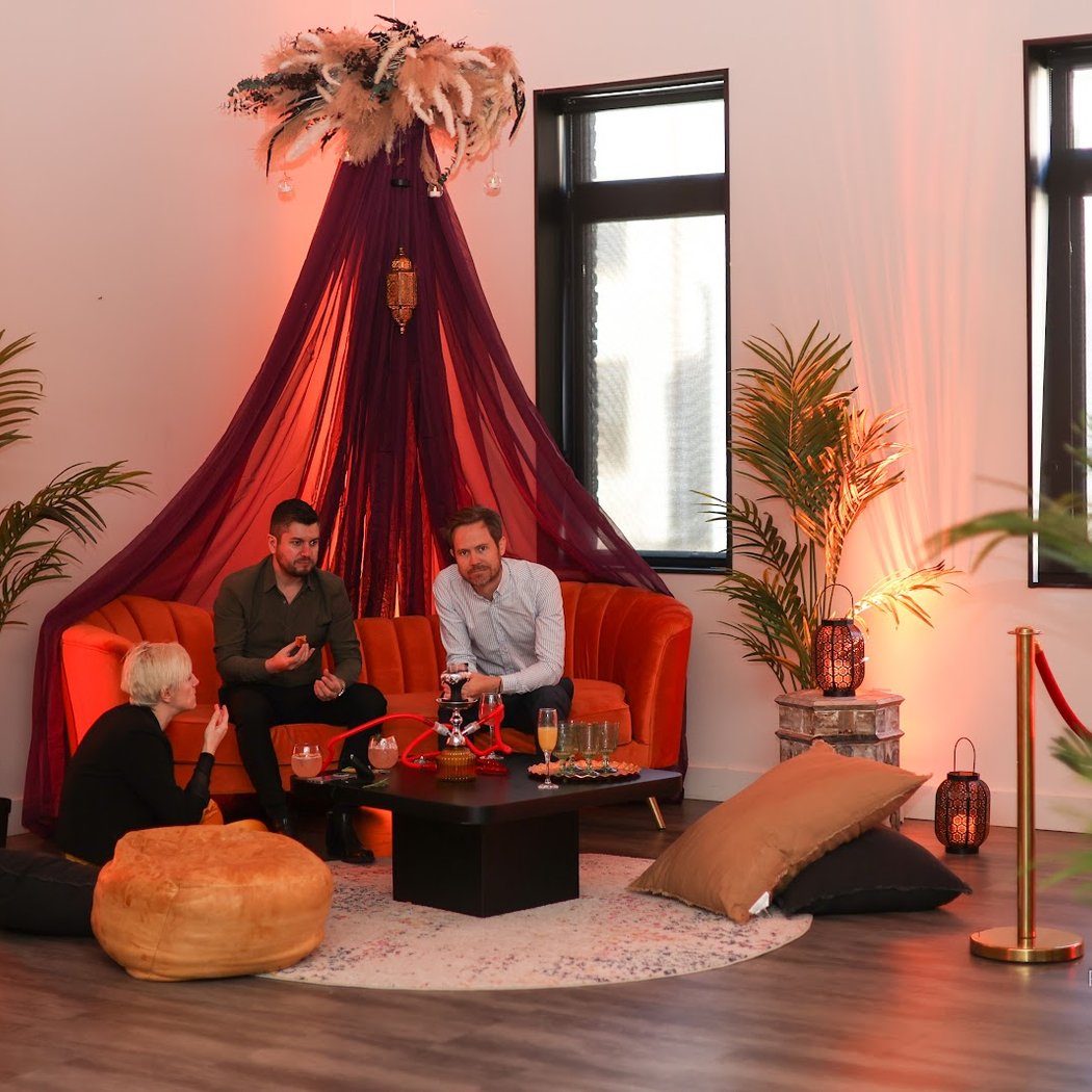LIVE ISLAND: A Gay Dating Experience