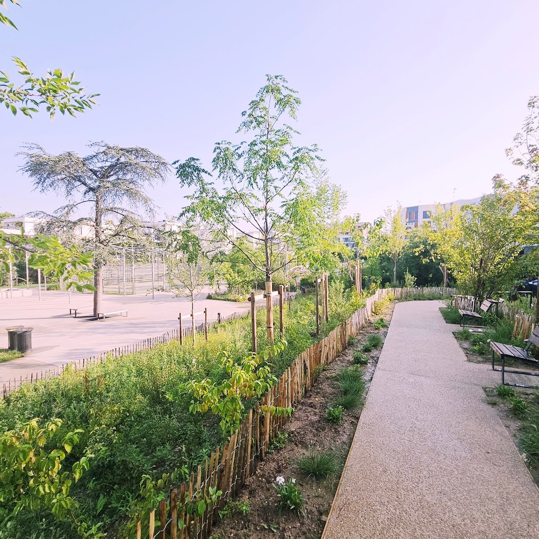 Aire de jeux pour enfants 2