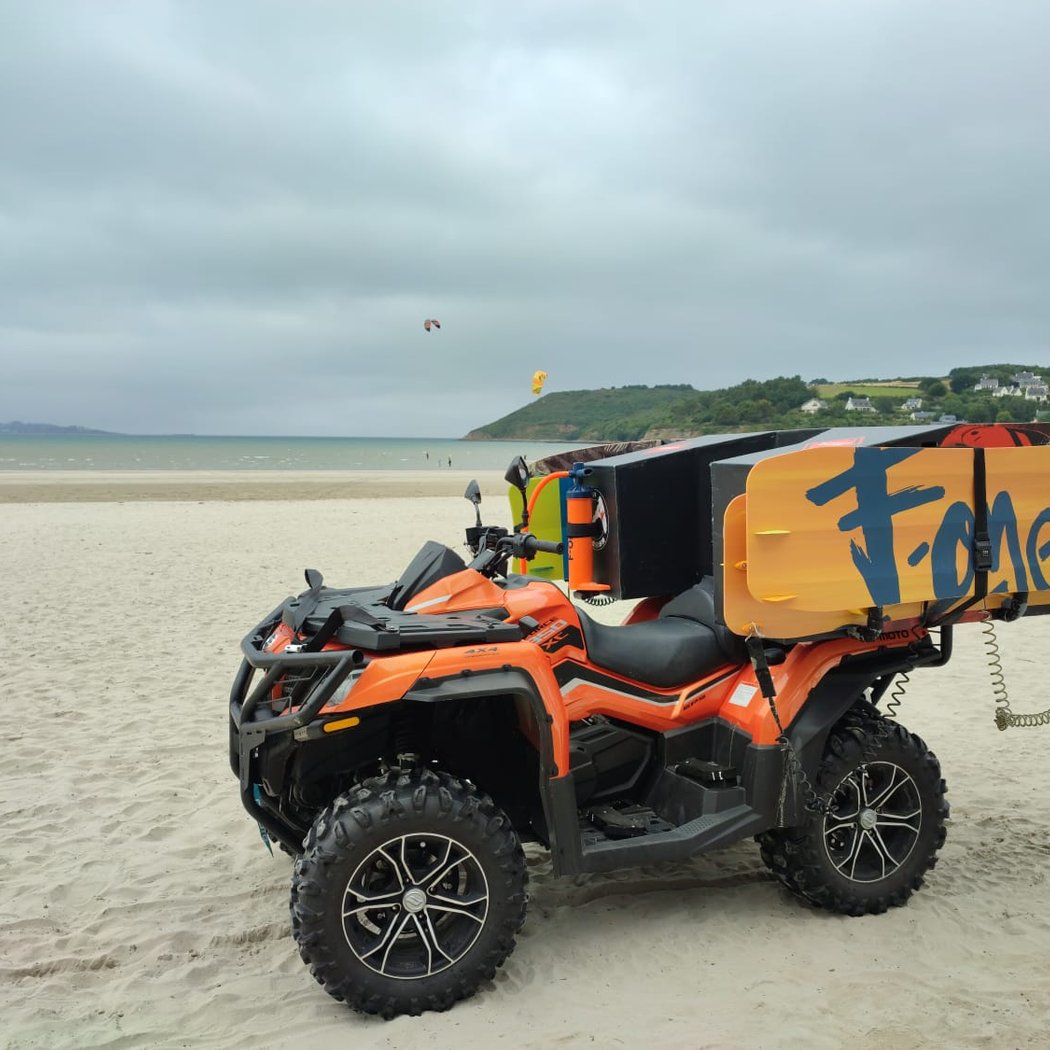 Kite's Cool École De Kitesurf Et Wingfoil Bretagne, Super School Located Opposite Du Spot 4