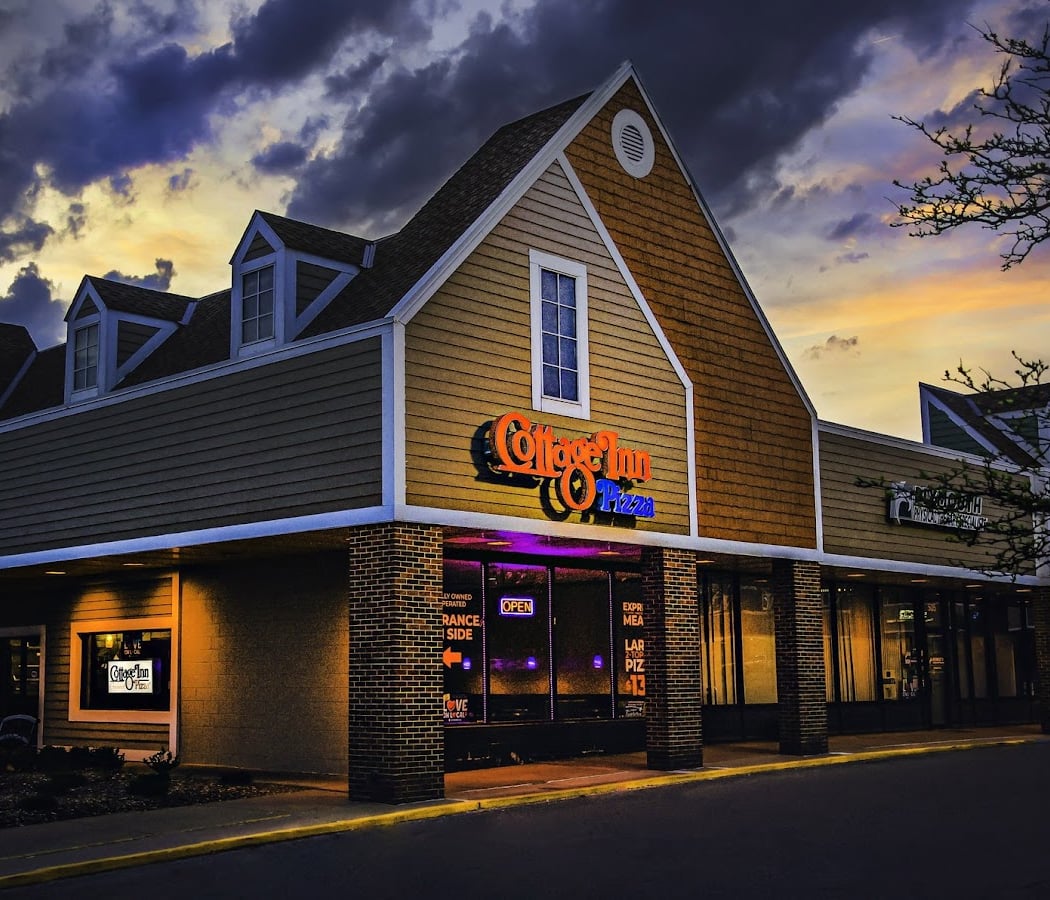 Cottage Inn Pizza Saline 2