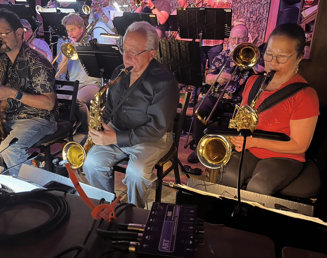 Hanna Rifkin sings with the UC Berkeley Jazz Alumni Big Band 1