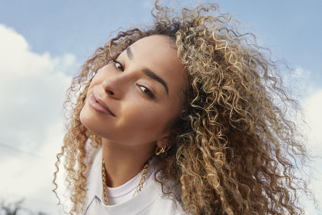 Ella Eyre 1