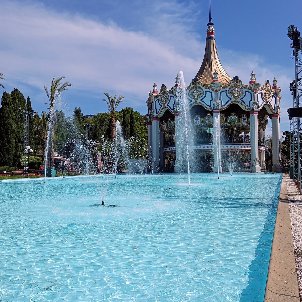 Carousel Columbia 2