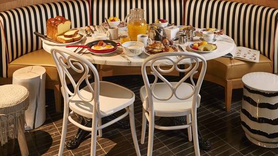 MAMA RESTAURANT PARIS EAST 3