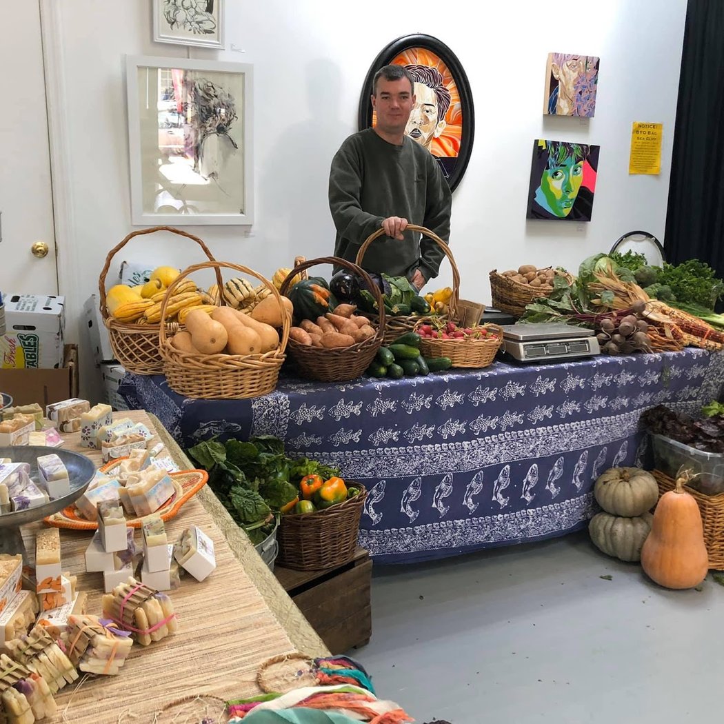 Deep Roots Farmers Market 3