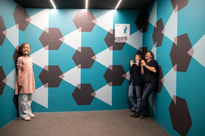 Paradox Museum Paris 4