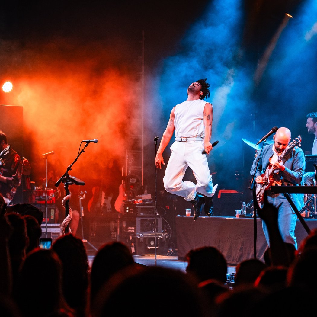 Young the Giant 5